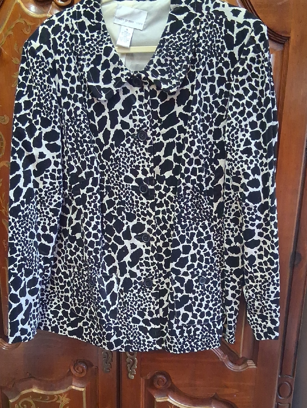 Susan Graver Black & Ivory Abstract Print 5 Button Jacket Sz 1X  $38